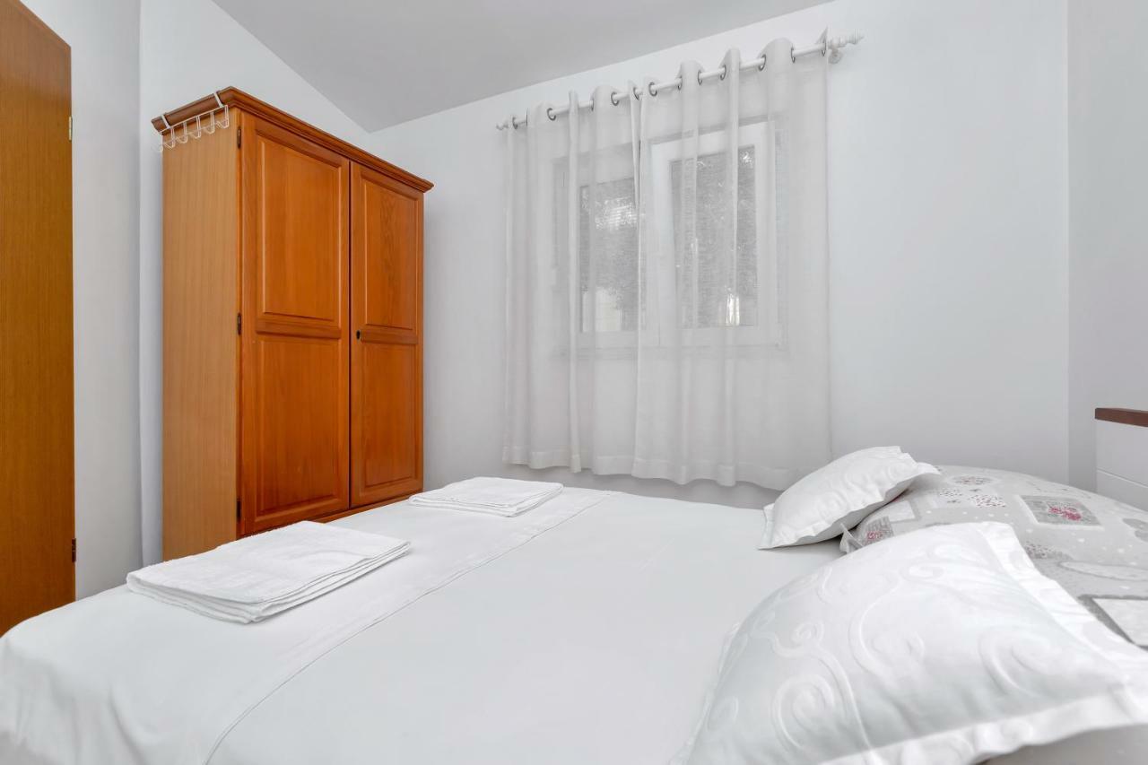 Apartment Kate-Few Minutes From Beach Makarska Buitenkant foto